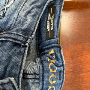 Girls size 8 Vigoss ankle skinny jeans